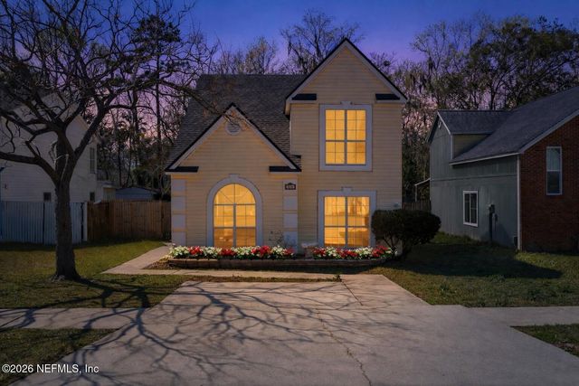 572 STAFFORDSHIRE Drive, Jacksonville, FL 32225