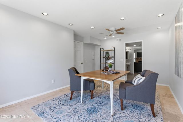 572 STAFFORDSHIRE Drive, Jacksonville, FL 32225