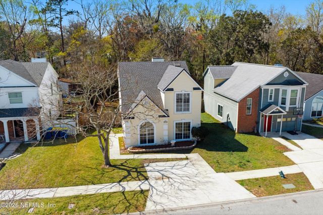 572 STAFFORDSHIRE Drive, Jacksonville, FL 32225