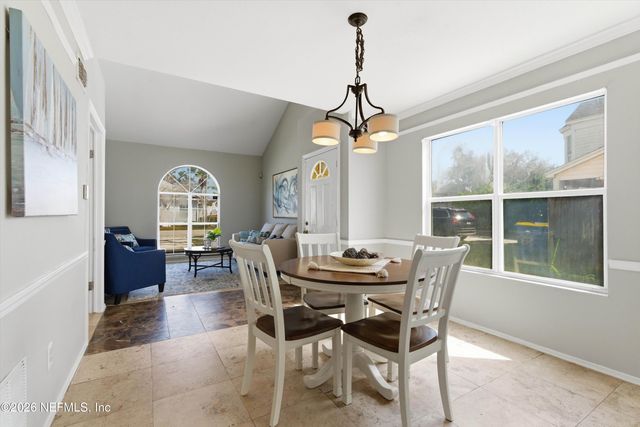 572 STAFFORDSHIRE Drive, Jacksonville, FL 32225