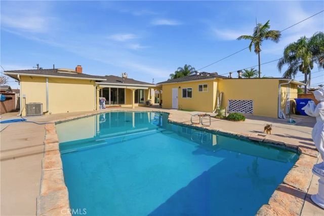 10406 Hasty, Downey, CA 90241