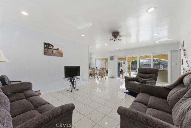 10406 Hasty, Downey, CA 90241