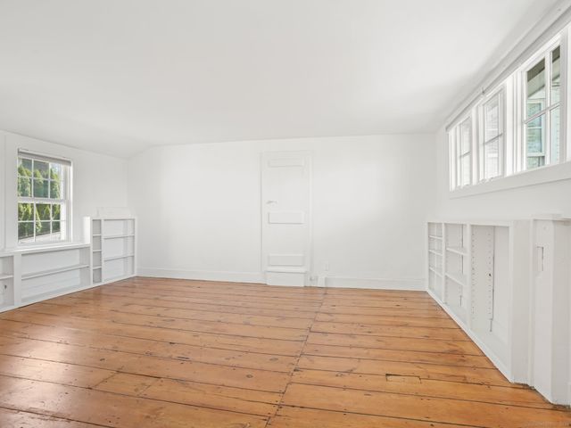 168 Rowayton Avenue A, Norwalk, CT 06853