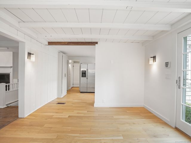 168 Rowayton Avenue A, Norwalk, CT 06853