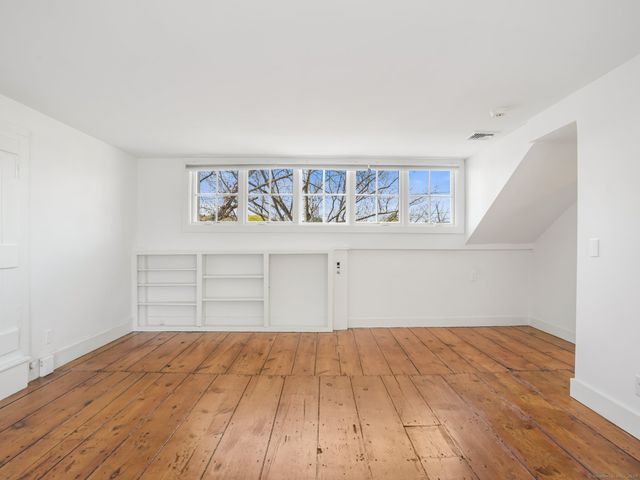 168 Rowayton Avenue A, Norwalk, CT 06853