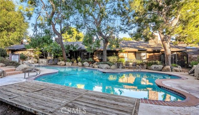 3659 Country Club Dr C, Long Beach, CA 90807