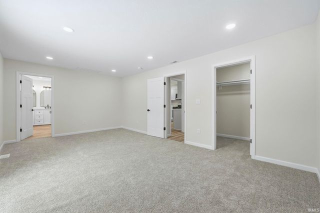 6518 Hazelett Road, Fort Wayne, IN 46835