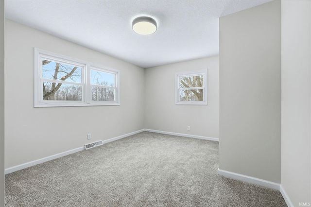 6518 Hazelett Road, Fort Wayne, IN 46835