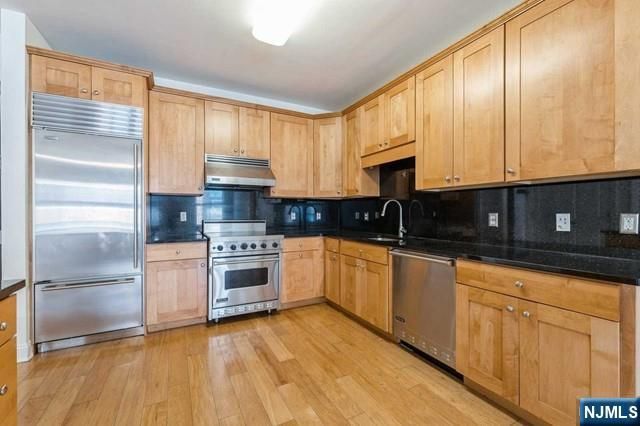 20 Ave At Port Imperial 324, West New York, NJ 07093