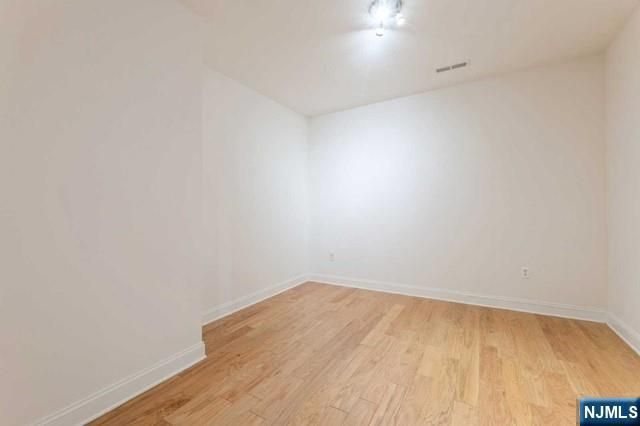 20 Ave At Port Imperial 324, West New York, NJ 07093