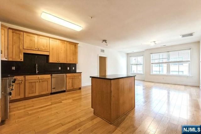 20 Ave At Port Imperial 324, West New York, NJ 07093