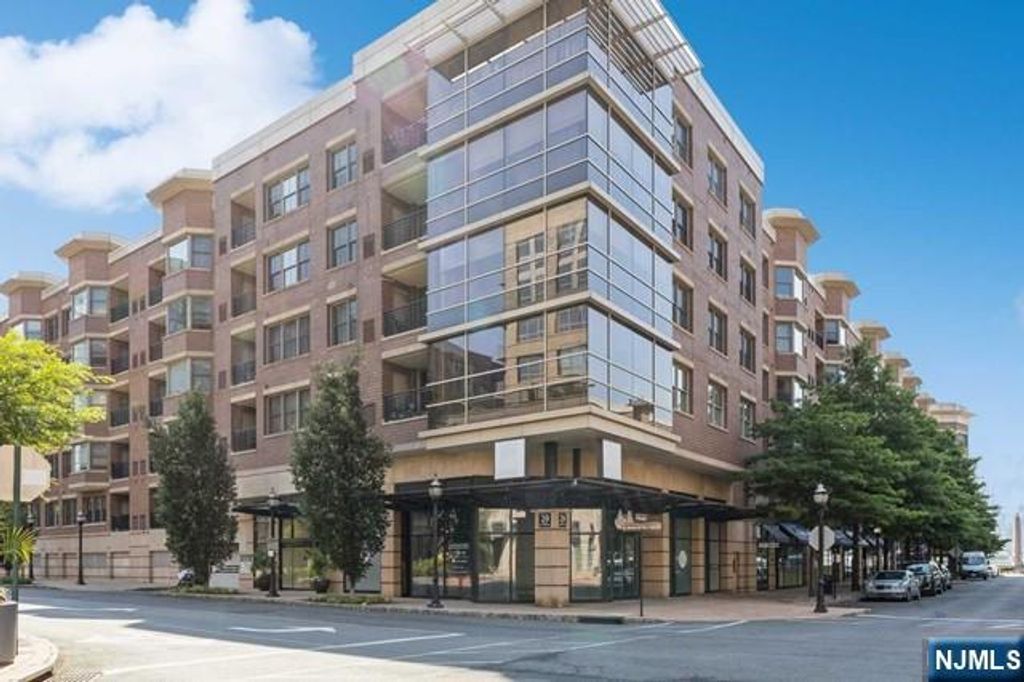 20 Ave At Port Imperial 324, West New York, NJ 07093