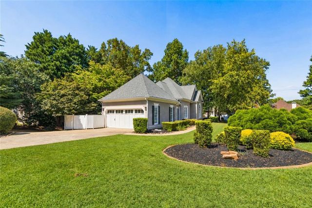 3729 Thunder Way NE, Marietta, GA 30066