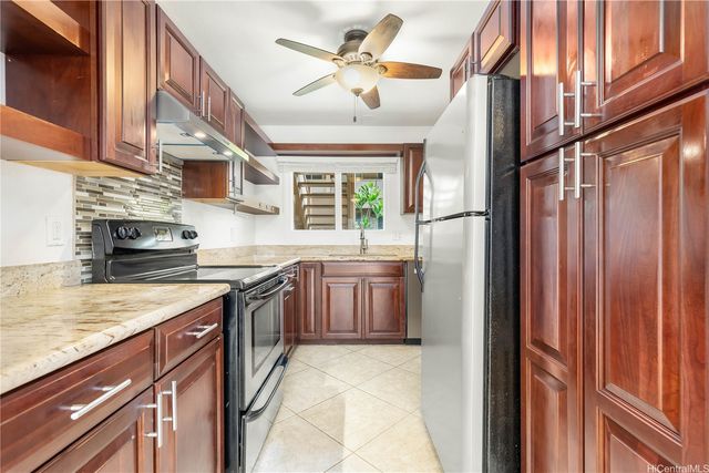 98-834 Noelani Street 8, Pearl City, HI 96782