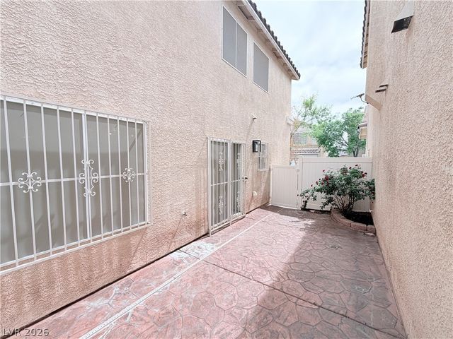 7290 LINARIA Road, Las Vegas, NV 89113