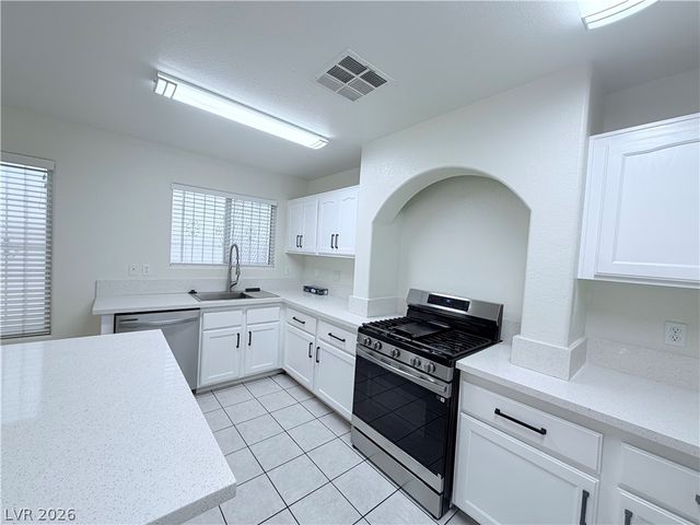 7290 LINARIA Road, Las Vegas, NV 89113