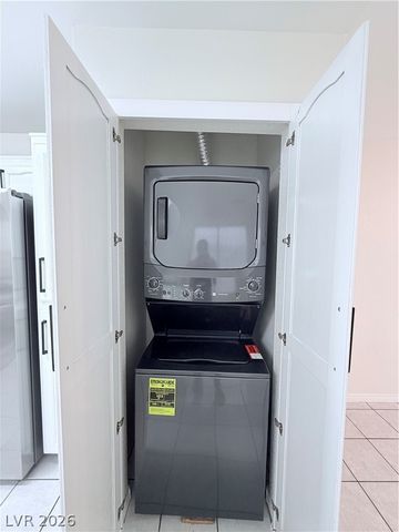 7290 LINARIA Road, Las Vegas, NV 89113