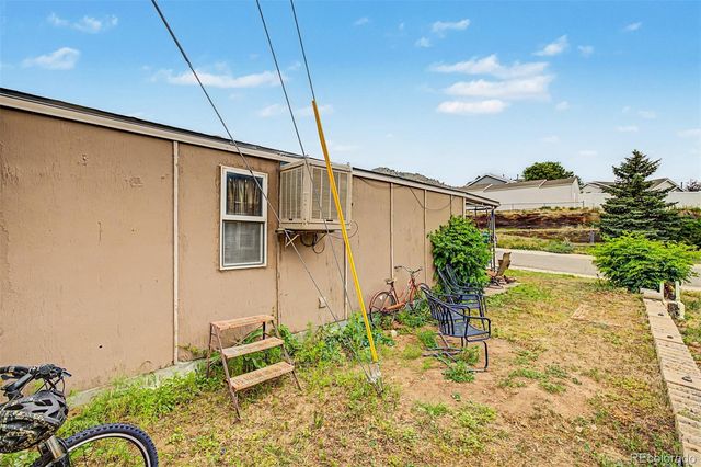 215 Cheyenne Street, Golden, CO 80403