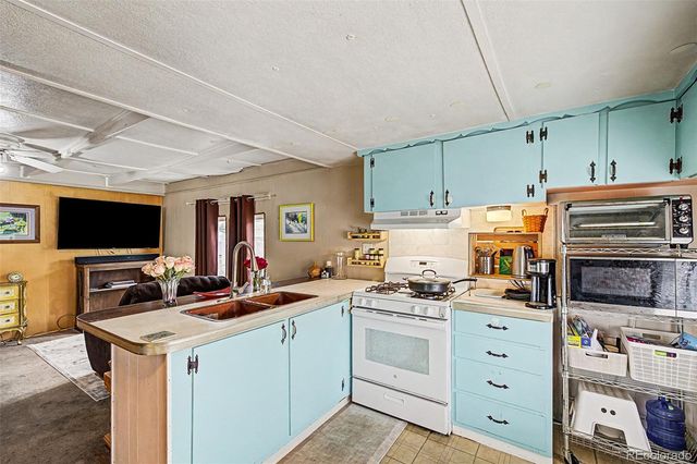 215 Cheyenne Street, Golden, CO 80403