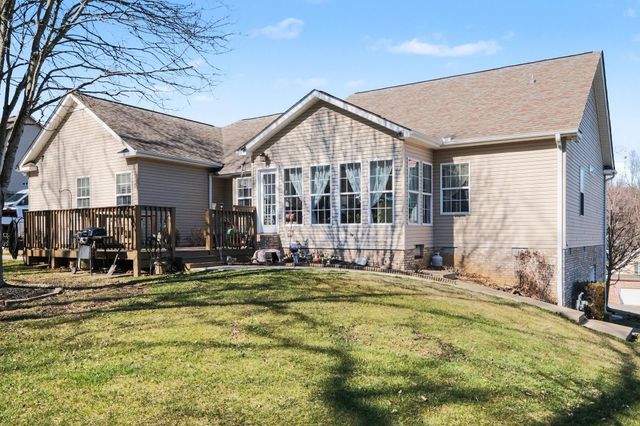 110 Timberland Dr, Columbia, TN 38401