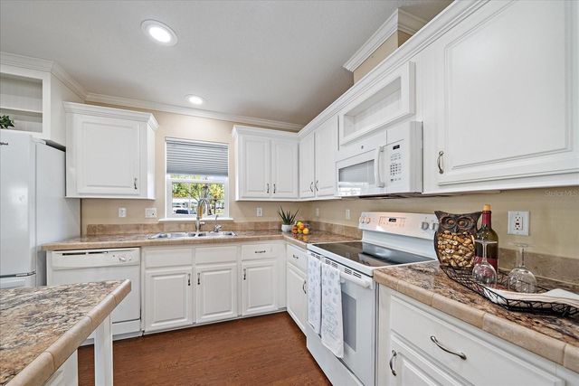 40 SHADY LANE 40, Palmetto, FL 34221