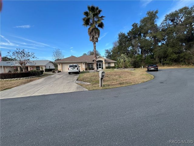 2564 E Chivalry Court, Hernando, FL 34442
