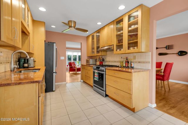 79 Hosford Avenue, Leonardo, NJ 07737