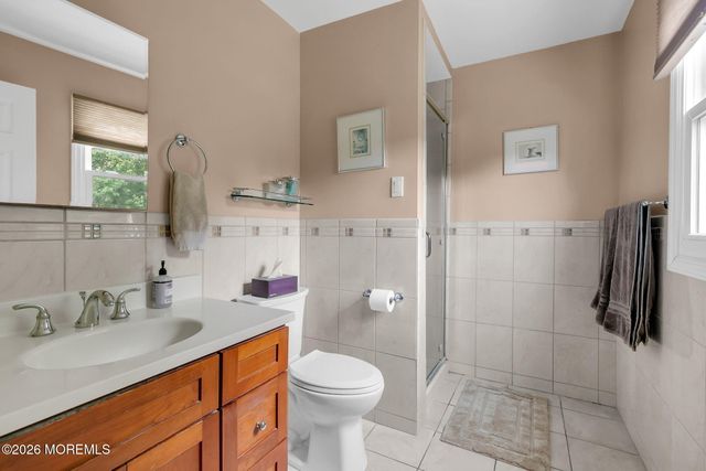 79 Hosford Avenue, Leonardo, NJ 07737