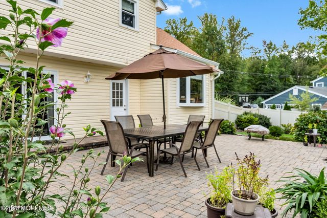 79 Hosford Avenue, Leonardo, NJ 07737