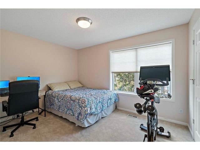 1730 3rd Street NE, Minneapolis, MN 55413