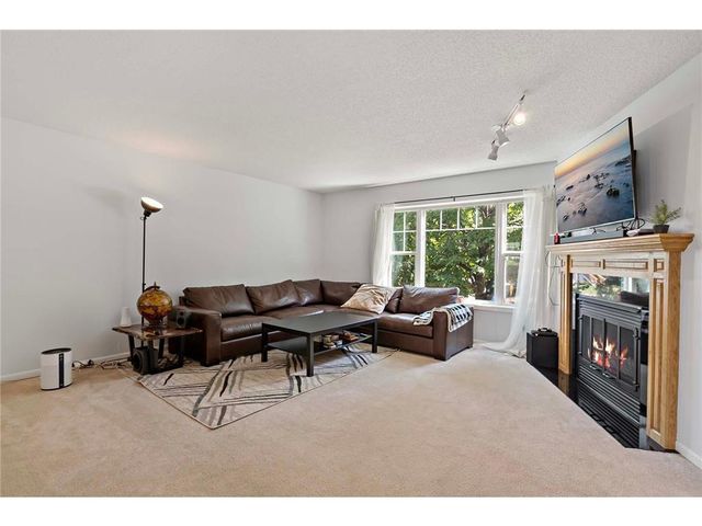 1730 3rd Street NE, Minneapolis, MN 55413