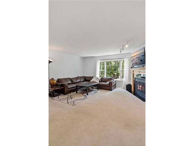 1730 3rd Street NE, Minneapolis, MN 55413