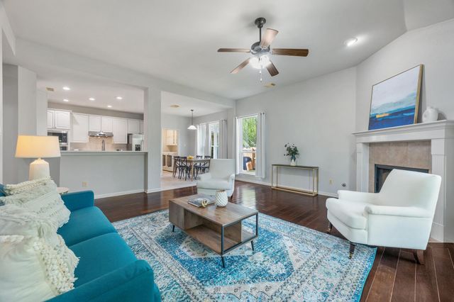 10808 Beachmont LN, Austin, TX 78739