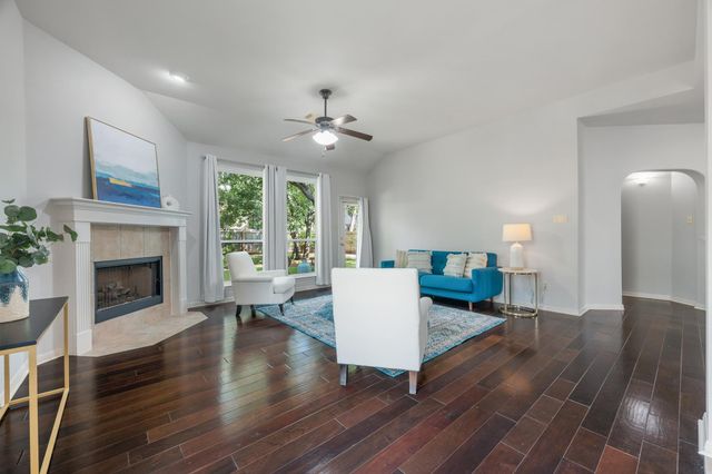10808 Beachmont LN, Austin, TX 78739