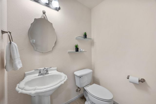10808 Beachmont LN, Austin, TX 78739
