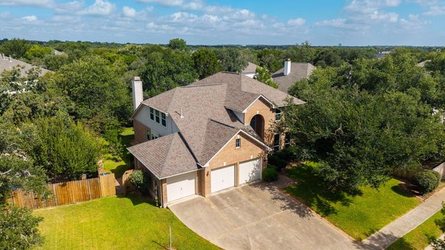 10808 Beachmont LN, Austin, TX 78739