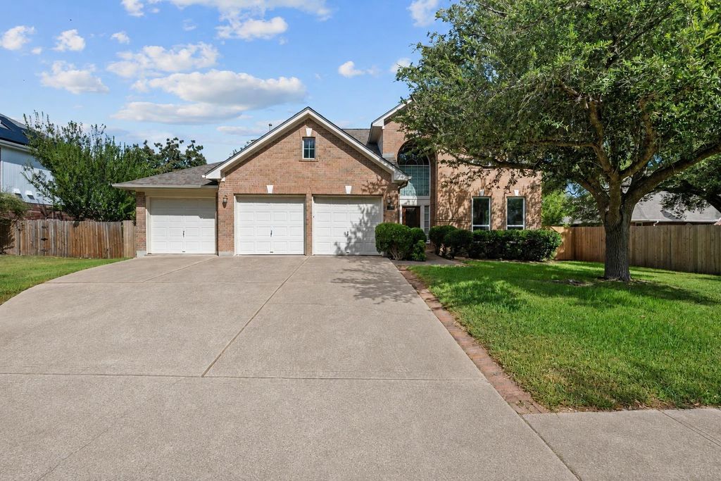 10808 Beachmont LN, Austin, TX 78739