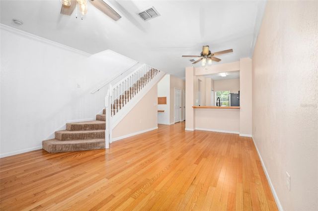 5065 NW 45TH ROAD 102, Gainesville, FL 32606