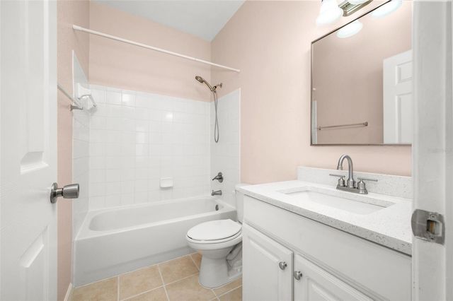 5065 NW 45TH ROAD 102, Gainesville, FL 32606