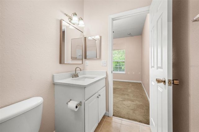 5065 NW 45TH ROAD 102, Gainesville, FL 32606