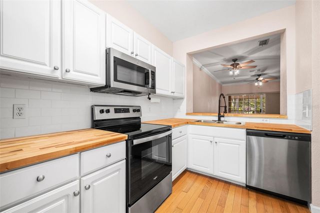 5065 NW 45TH ROAD 102, Gainesville, FL 32606
