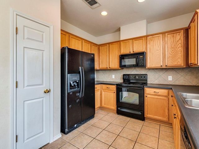 6 VERDE RANCH LOOP, Leander, TX 78641