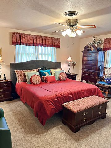 105 Lindenwood Drive, Lancaster, TX 75134