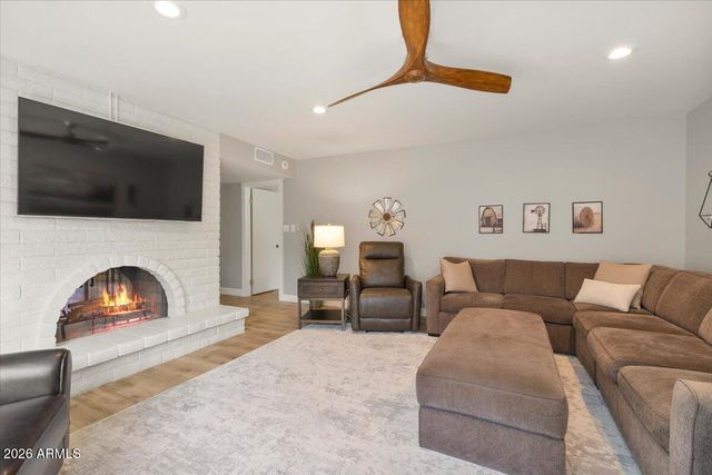 7905 E PLAZA Avenue, Scottsdale, AZ 85250