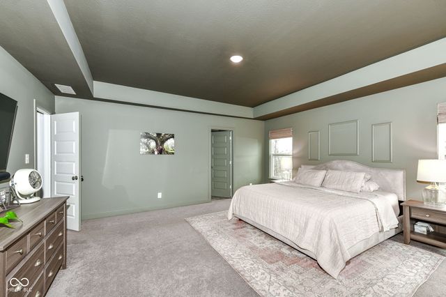 10436 Grimshaw Drive, Fishers, IN 46040