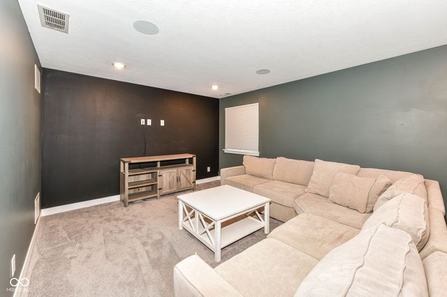 10436 Grimshaw Drive, Fishers, IN 46040