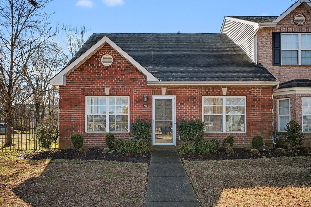 718 Del Rio Pike, Franklin, TN 37064