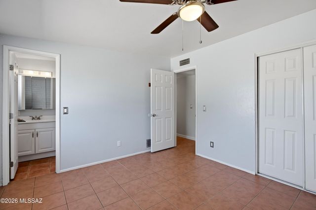 2812 W Calle Ocio, Tucson, AZ 85741