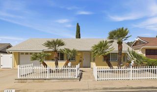 1949 Clover Way, Escondido, CA 92026