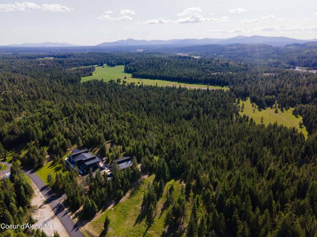 287 Mesa Dr, Athol, ID 83801